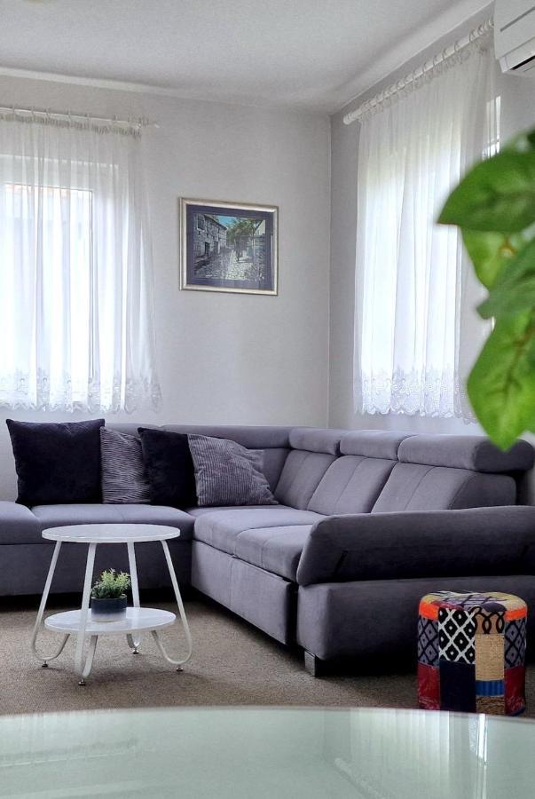 Apartment Silvana Kaštela 外观 照片